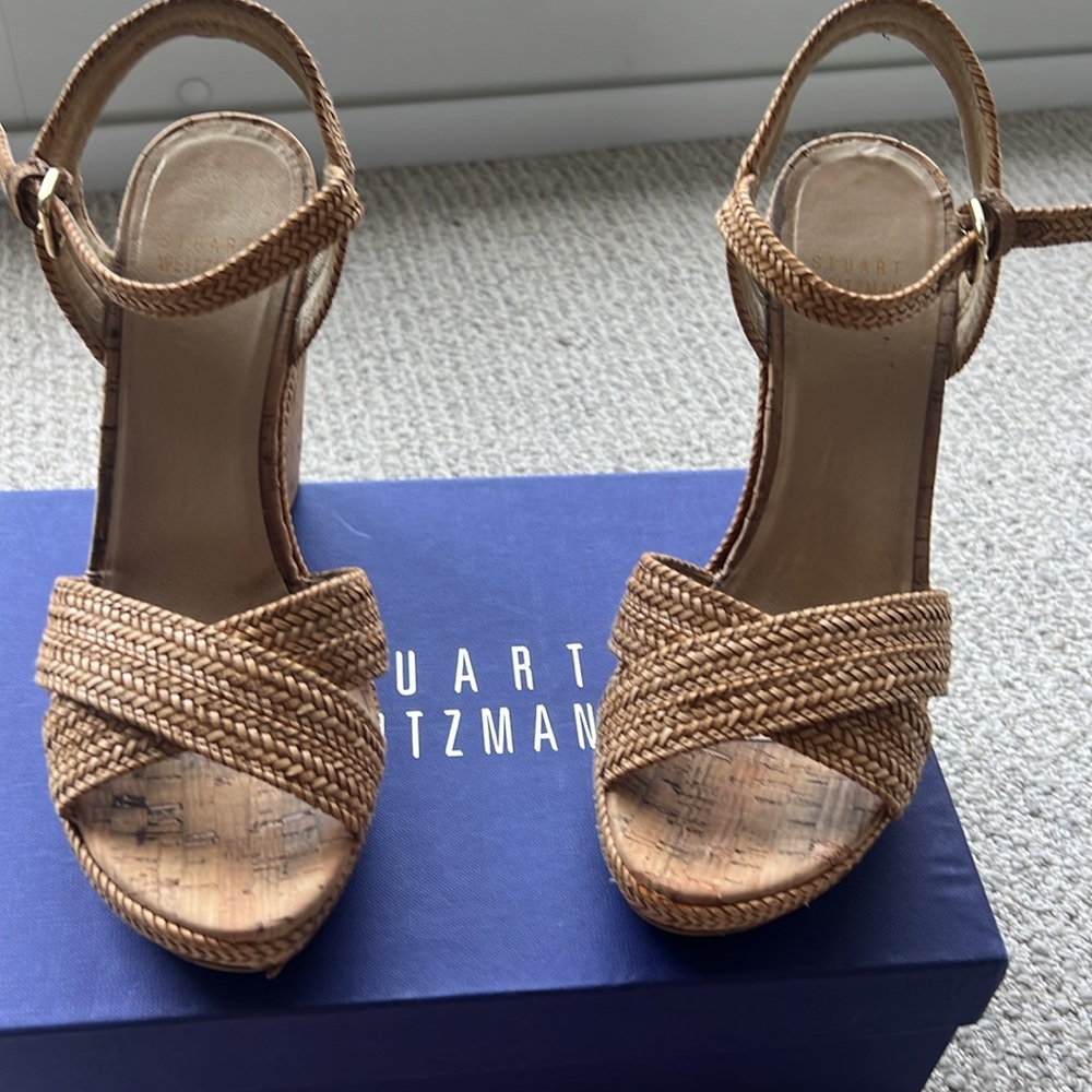 Stuart weitzman wedge size 8